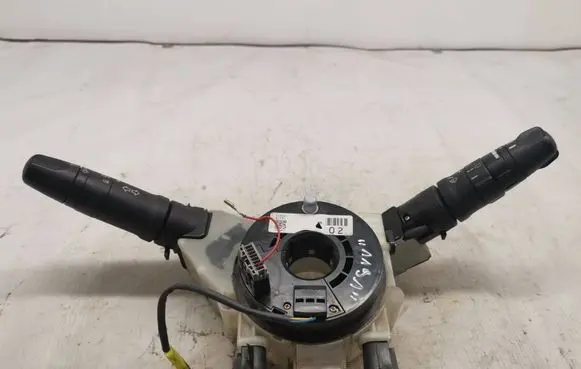 Wiper turn signal indicator stalk/switch