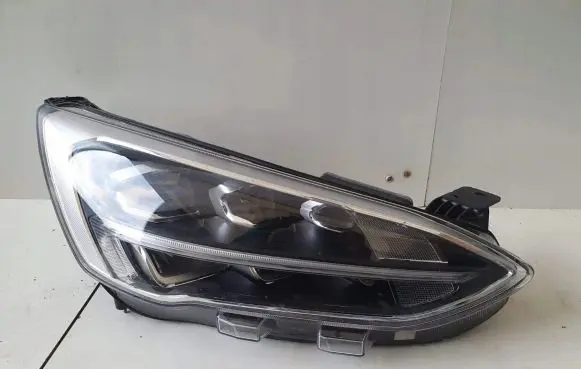 Ford Focus Headlight/headlamp JX7B13B626AE