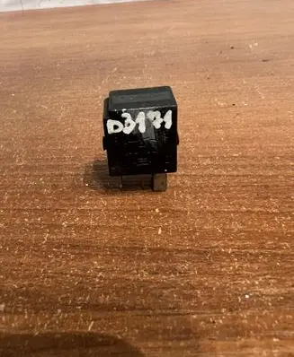 Mercedes-Benz A W168 Other relay 0025421119 D3171