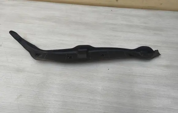 BMW 7 G11 G12 Fender end trim 51767330655