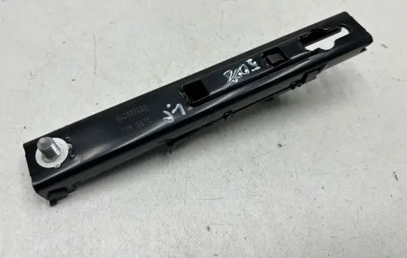 Peugeot 5008 Seat belt adjustment rail 34059892C 2275