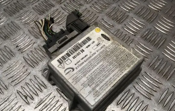 Ford Mondeo Mk III Airbag control unit/module 1S7T14B056BE CD132 36E006327301