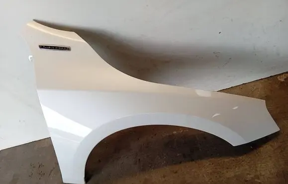 Volvo V60 Fender