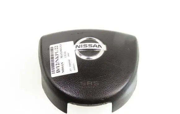 Nissan Maxima A34 Steering wheel airbag