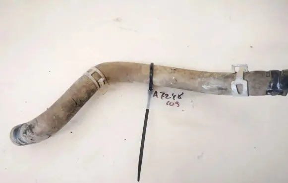 Toyota Avensis Verso Engine coolant pipe/hose