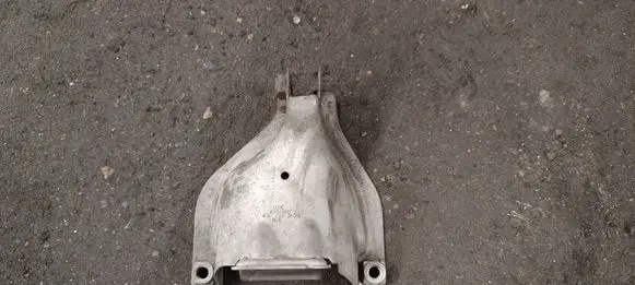 Audi A6 S6 C7 4G Engine mounting bracket 4G0899060G