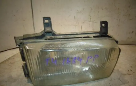 Volkswagen Transporter - Caravelle T4 Headlight/headlamp 702941018A