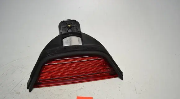 BMW 5 E39 Third/center stoplight 8385659