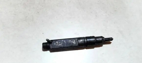 Audi A6 S6 C4 4A Fuel injector 046130201b kbel53p710