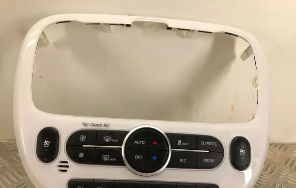 KIA Soul Climate control unit 97250E4020 E02RHR1362 9725024XXX