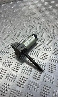 Opel Insignia A Seat adjustment motor 8357025