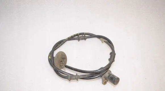 Mercedes-Benz E W210 ABS brake wheel speed sensor A2105400617