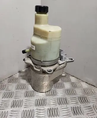 Volvo V50 Power steering pump 5N513K514AD 30741955
