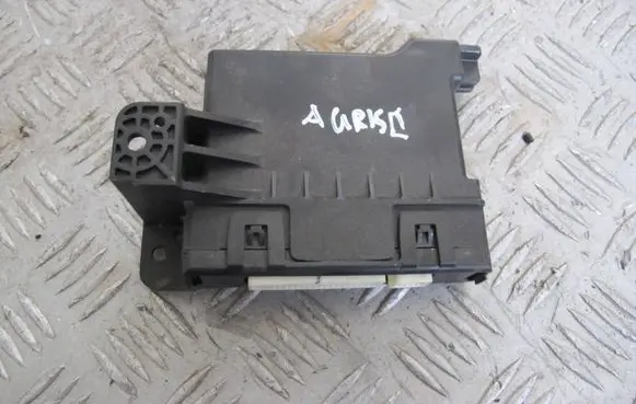 Toyota Auris E180 Fan control module 88650-02J80