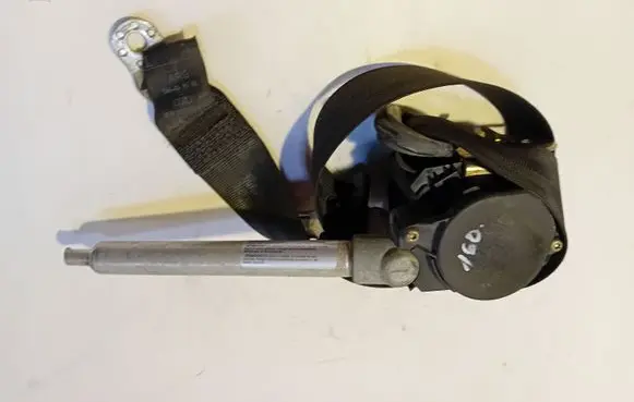 Audi A4 S4 B5 8D Front seatbelt AK5052111