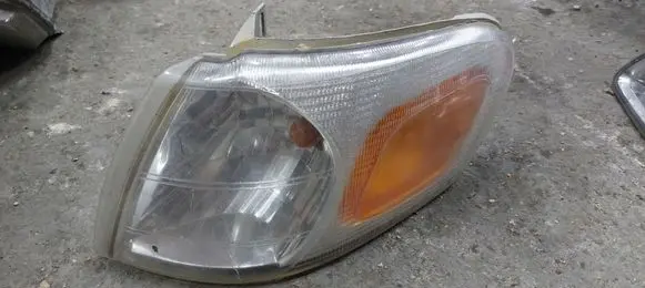 Opel Sintra Front indicator light 16521703