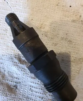 Volkswagen Multivan T4 Fuel injector 068130202G