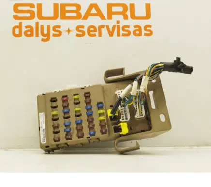 Subaru Outback Fuse module 82201AJ00A 10Q309