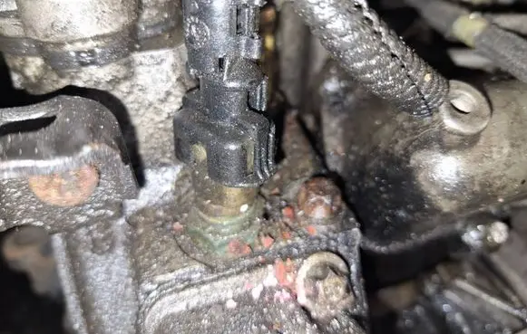 Opel Astra G Coolant temperature sensor 