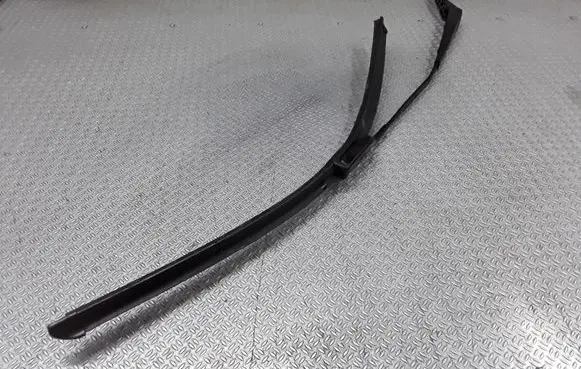 Peugeot 308 Windshield/front glass wiper blade 968047728004