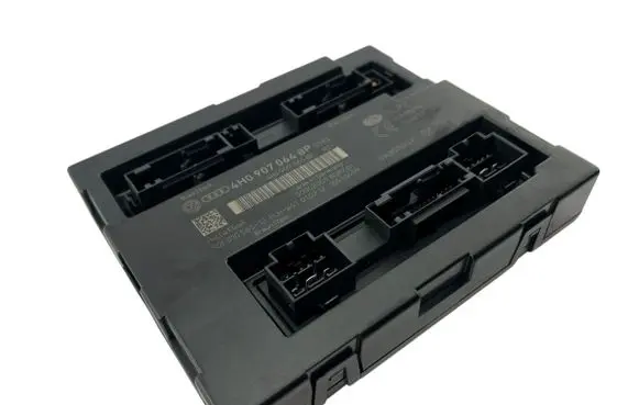 Audi A6 S6 C7 4G Comfort/convenience module 4H0907064BP 5DK01056512 00002001B