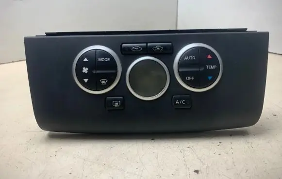Nissan Tiida C11 Climate control unit 27500EM02A 503722