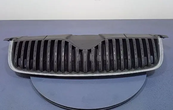 Skoda Fabia Mk2 (5J) Front grill 5J0853668A