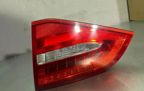 Audi A4 S4 B8 8K Tailgate rear/tail lights 8K9945094 230311R