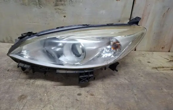 Mazda 5 Headlight/headlamp C513-50161