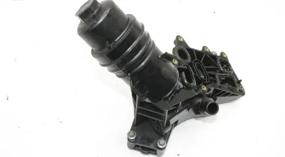 BMW 6 G32 Gran Turismo Oil filter mounting bracket 8570063