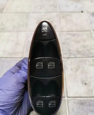 Mercedes-Benz E W211 Electric window control switch A2118219951