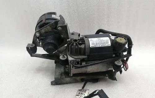Mercedes-Benz CLS C219 Air suspension compressor/pump A2113200304