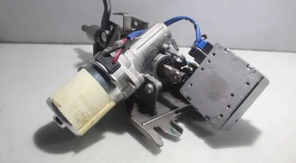 Renault Twingo II Power steering pump 6900001630