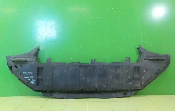 Volvo S60 Front bumper skid plate/under tray PRZOD