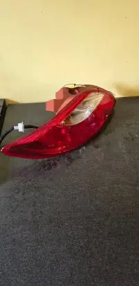 Mazda 2 Rear/tail lights D65151160
