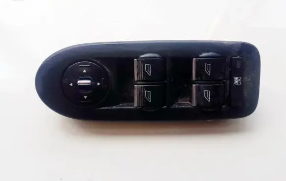 Ford Kuga I Electric window control switch 8M5T14A132AC 3SO03188100