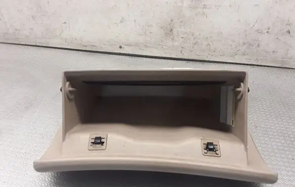 KIA Carens II Glove box lid/cover 