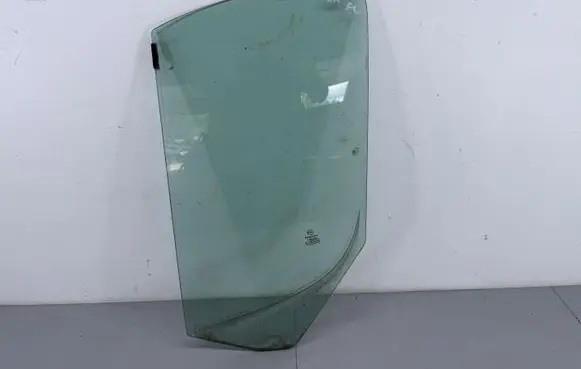 Peugeot Boxer Front door window glass four-door 43R001582