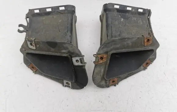 Mini Cooper Countryman R60 Air intake duct part 9802121 9802122