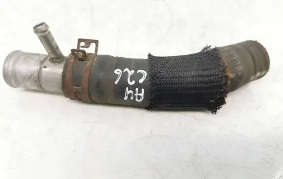 Toyota Auris 150 Engine coolant pipe/hose