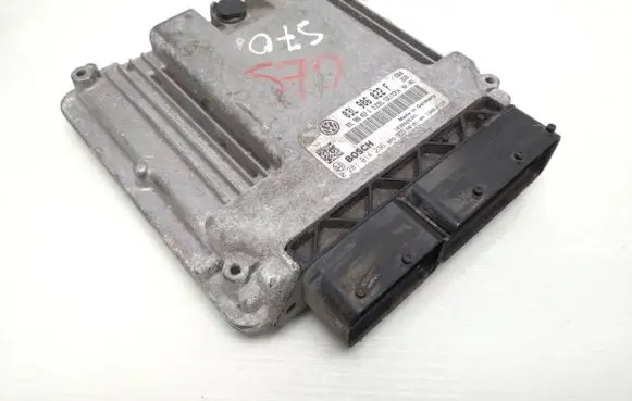 Volkswagen Tiguan Engine control unit/module 03L906022F 03L906022G 0281014236