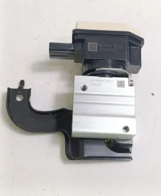 Toyota bZ4X Air conditioning (A/C) expansion valve 4475440011 4475200770