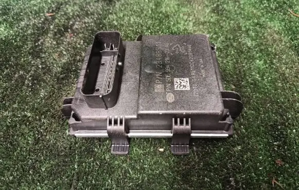Opel Astra J Fuel injection pump control unit/module 23488511
