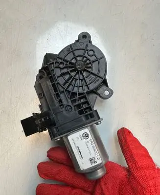 Seat Ibiza IV (6J,6P) Rear door window regulator motor 6R0959811D