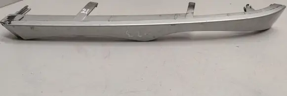 BMW 3 E46 Under headlight/headlamp trim 339102