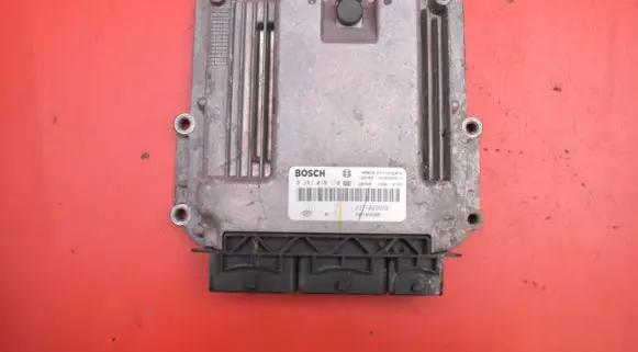Opel Movano B Engine control unit/module ECU 237102265R