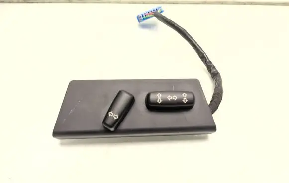 Volvo XC90 Seat control switch 39993741