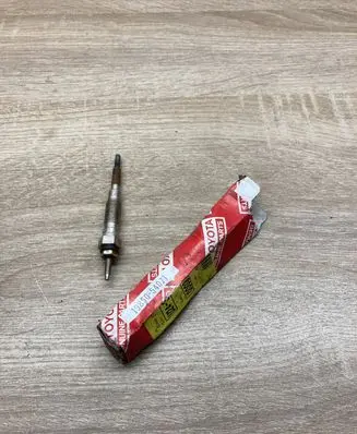 Toyota Land Cruiser (FJ60) Glow plug 1985054071
