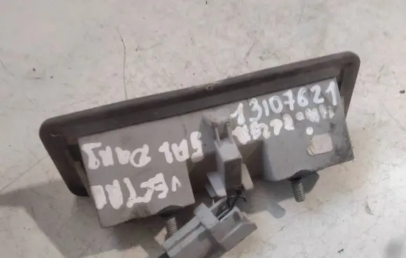 Opel Vectra C Tailgate opening switch 13107621