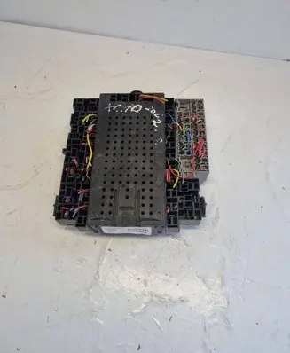 Volvo XC70 Fuse box set 8645729 8688153 02W102
